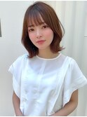 フレンチカジュアル　アースカラー　ぱっつん前髪