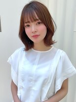 フレンチカジュアル　アースカラー　ぱっつん前髪