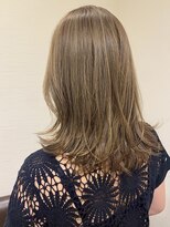 トイロ(toiro)&nbsp;【木更津 toiro 高司 真】赤みなし クリームベージュ ハイライト