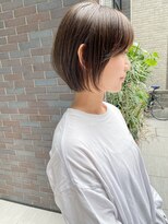 フィーカ(Fiika)&nbsp;ショートボブ×オリーブベージュ【肥後橋】