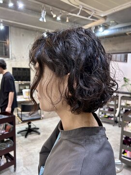 ナループロアオハナ(Nalu pu loa ohana) ボブパーマ/ショートパーマ/プードルパーマ/黒髪パーマ