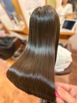 フリージア(freesia)&nbsp;艶髪ロング/髪質改善トリートメント/30代40代50代