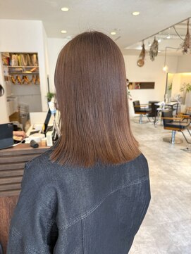 オーバルヘアー(OVAL hair) 切りっぱなしミディアム/ミルクティーベージュ