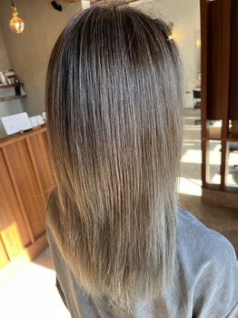 ツヅル(tsuzuru.)の写真/丁寧な技術でしっかり染まる◎茶色だけじゃない!理想のカラーに導く【tsuzuru.】の白髪染めカラー◇