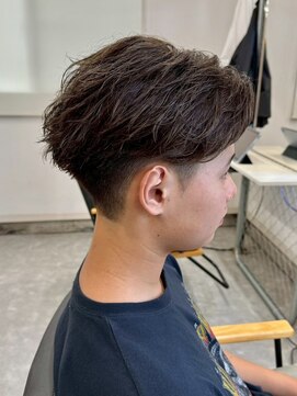 フゥ 宇都宮戸祭(FeU) 宇都宮メンズカットメンズパーマ波巻きスパイラルパーマツイスパ