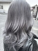 ルミエ ヘアサロン 経堂店(Lumie hair salon)&nbsp;ダブルブリーチシルバーヘアー