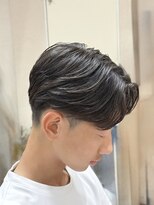 エラン 鈴鹿(Elan) 毛流れセンターパート