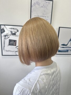 ヘアデザイン ルピナス(HAIR DESIGN Lupinus) 前下りボブ