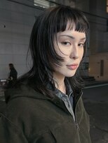 ナヌーク ダイカンヤマ(nanuk daikanyama)&nbsp;ウルフレイヤーカットオン眉顔まわりレイヤーウルフパーマ落とし