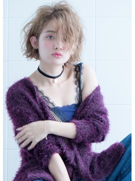 アズーア ヘアーアンドスパ(azure hair&spa) アンニュイボサかわショート