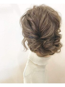 ヘアーデザイン ルシア(Hair Design Lucia) 編み込みorクルリンパゆるアレンジ
