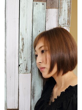 ヌードカラー(NUDE COLOR) 『NUDE COLOR』20代・30代にとろみストレートボブ