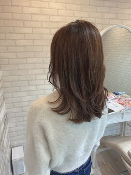 マーリャヘアー(mallia hair) くびれ外ハネセミロング