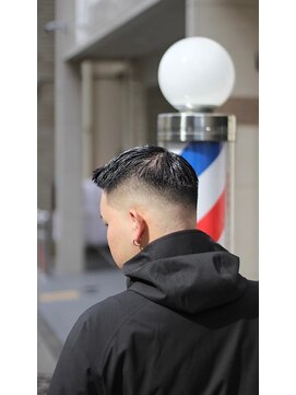 キングスマン トーキョー 国分寺(KINGSMAN TOKYO) アップバング/ツーブロック/スキンフェード[国分寺/国分寺駅]