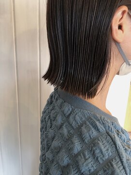 リリィ 津南店(Lilie) 切りっぱなしボブ