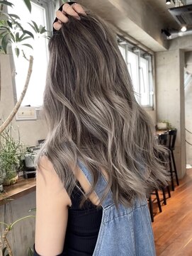 サイン 表参道(SIGN) ★レイヤーカットバレイヤージュカラーケアブリーチ