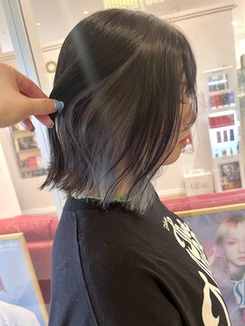 コワファースト  させぼ五番街店(COIFF1RST) ホワイトグレー×インナー