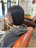 インナーカラーボブ　ショート　10代　小学生カット