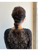 お呼ばれヘアセット 編み下ろしまとめヘア 金箔 結婚式