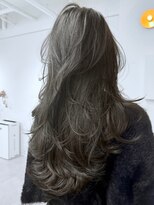 バベル アット フルリール 甲子園口(BABEL at fleurir)&nbsp;ロングレイヤーカット/バタフライレイヤー/オリーブカラー