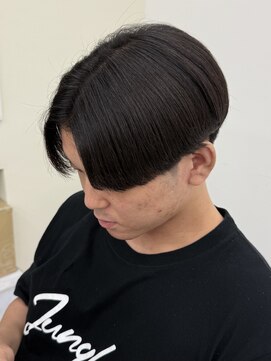 アイトーキョー 渋谷(AI TOKYO) 曲がる縮毛矯正/センターパート