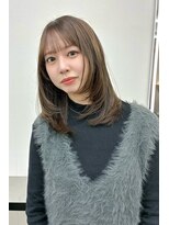 ブラウン(Brown)&nbsp;レイヤースタイル×ベージュカラー