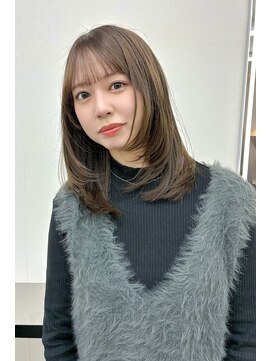 ブラウン(Brown) レイヤースタイル×ベージュカラー