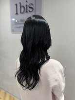 アンビス(1bis)&nbsp;暗髪でも透明感が叶うブルーブラック