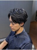ビジネスツーブロックショート フェザーパーマ サイドパート