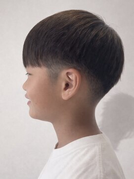 キリ 逗子(kiri) 逗子葉山キッズカット男の子メンズカットメンズショート眉毛M381