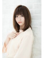 ルーチェ 大宮(Luce)&nbsp;ストレートツヤ小顔クラシカル厚めバングベージュミディアム☆