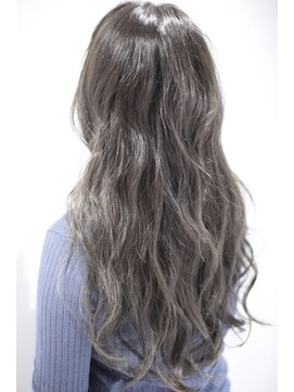 ウィル 阪急茨木駅前店(WiLL) シルバーグレージュ