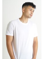 にもう&nbsp;ダウンバングショートスキンフェードカットカジュアル1