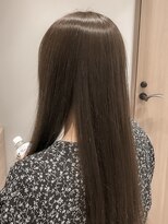 ビースリー ロア&nbsp;ロングスタイル×イルミナカラー /ロング/ブラウンベージュ/ツヤ