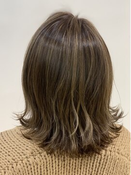 アズール 草加(azule) ナチュラルハイライト　白髪ぼかし　透明感ベージュ