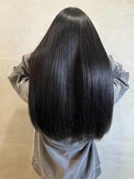 ミュゼプリュム(Musee plume) うる艶ストレート