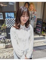 ヒカリス 東三国(HIKARIS) 大人可愛いミディアムレイヤー/ナチュラルブラウン