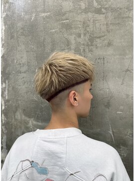 キング 枚方店(K!ng) 縮毛矯正髪質改善ハイライトレイヤーカット枚方美容室エクステ