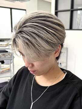 ソルバイジゼル(sol by gisele) 仙台メンズバレイヤージュセンターパートニュアンスパーマ