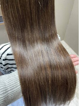 トラリ ヘアーメイク(Torali hair make)の写真/【JR西宮駅1分】髪の内部から補修し、艶のある美髪へ導きます。思わず触りたくなる柔らかな質感に★