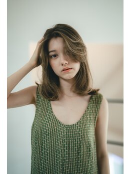アルボグランデ(arbol grande)の写真/【ハイライトで叶える立体感＆透明感】大人女性にも人気のデザイン提案