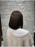 くびレイヤーグレージュエモージュ大人ショート小顔似合わせ
