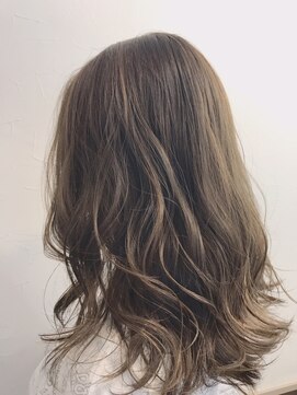 エンヴィー 町田(ENVY) ナチュラルハイライト☆カーキグレージュ♪