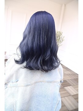 オズ 郡山桑野店(OZ) 【OZ田中】黒染めからネイビーカラー#ブリーチ1回