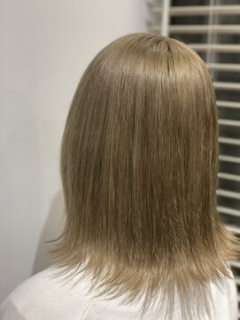 ラピスタ 池袋(Lapista) 韓国ヘアレイヤーカットダブルハイライトカラー【Lapista池袋】