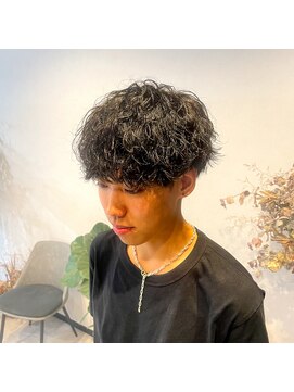 コウ(Kou) 「Kou(コウ)」#波巻きスパイラルパーマ