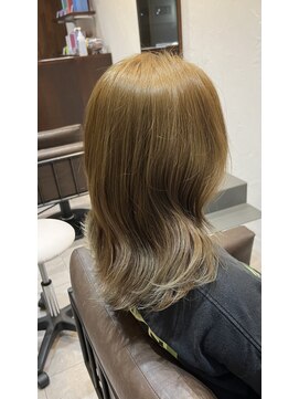 リリー(Lily) 透明感カラー