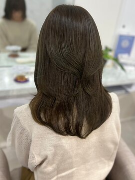 エレラビューティー(ELERA beauty) 透明感ダークブラウン