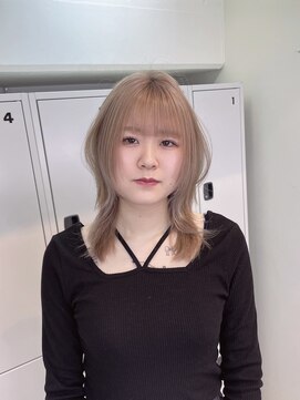 シェノン バイ アランスミシー 表参道(CHAINON by Alan smithee) ブロンドハッシュカットがかわいすぎ!