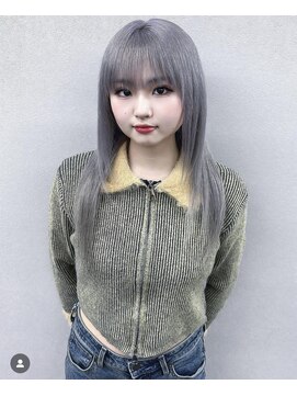 エミーバイモアムー(Emmie byMoremuu) 【あいり】ホワイトシルバー